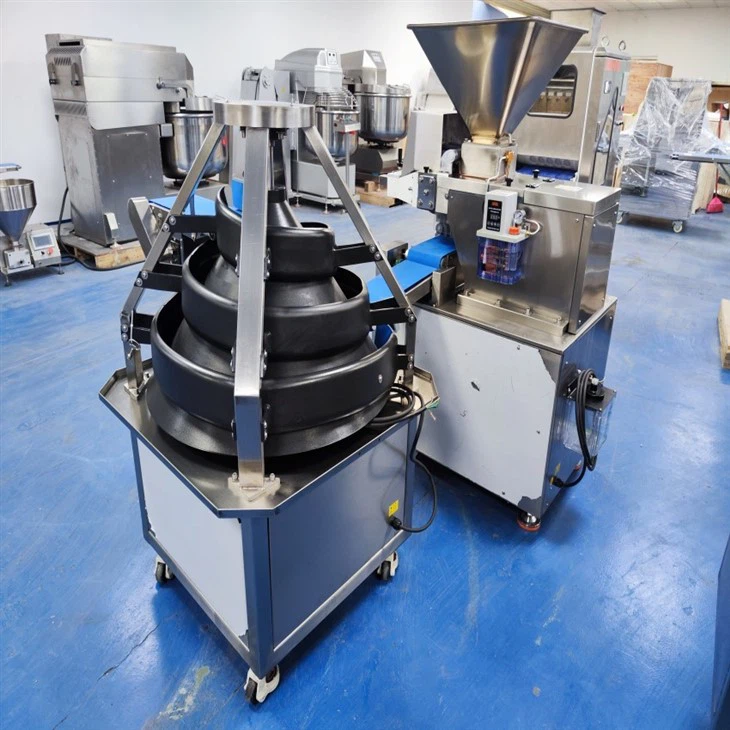 Soft Dough Divider And Rounder Machine